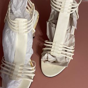 Brand new New York transit high heels, white